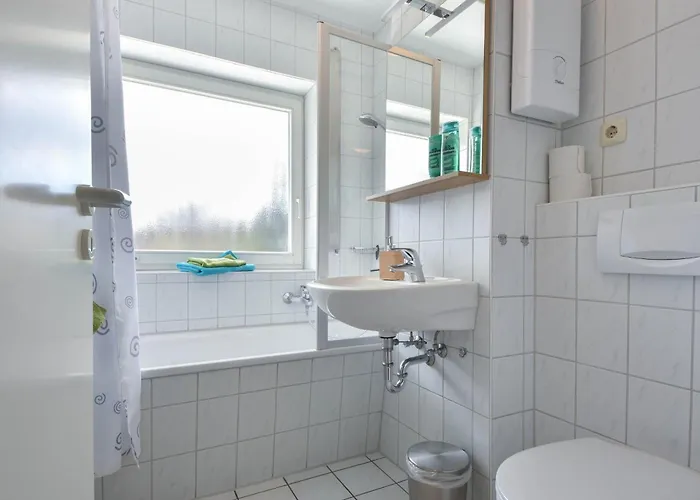 Haus Hans 03 Апартаменты *